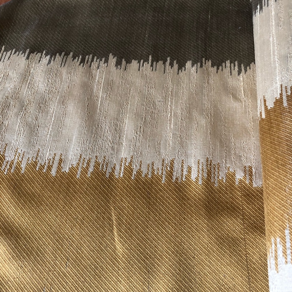 Table Runner. - Picture 4 of 4